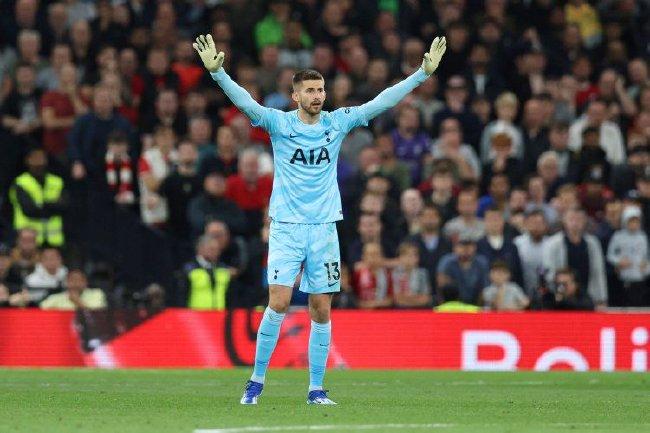 20, 阿森纳年轻门将零封卫冕  